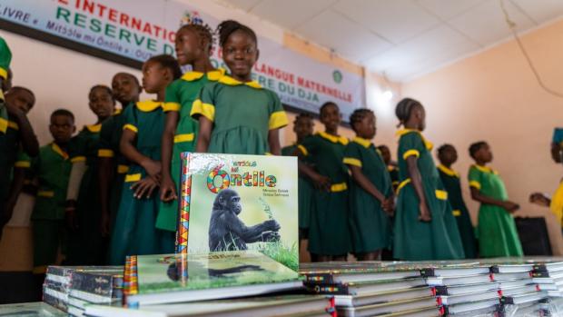 The gala launch of Gorilla Fairy Tales in Somalomo. Photo: Oliver Le Que, Prague Zoo