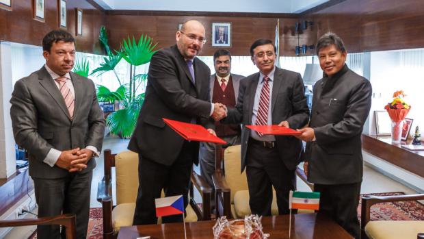 The Memorandum of Cooperation between Indian Central Zoo Authority (CZA) and Prague Zoo has been signed by Mr. Miroslav Bobek, Prague Zoo Director, and Mr. Inder Dhamija, IFS, Member Secretary In-charge, CZA. The other participants were Mr. Miloslav Stašek, Ambassador of the Czech Republic to India (on the left), Dr. Brij Kishor Gupta, Evaluation & Monitoring Officer, Central Zoo Authority (in the middle) and Mr. B. S. Bonal, IFS, Central Zoo Authority (on the right).