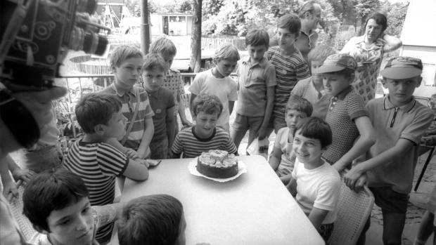 Oslava 25. miliontého návštěvníka 24. června 1975. Foto: Vladimír Motyčka