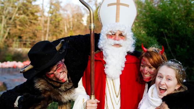 St Nicholas with his group will make it to the Zoo. Photo: Tomáš Adamec, Zoo Praha 