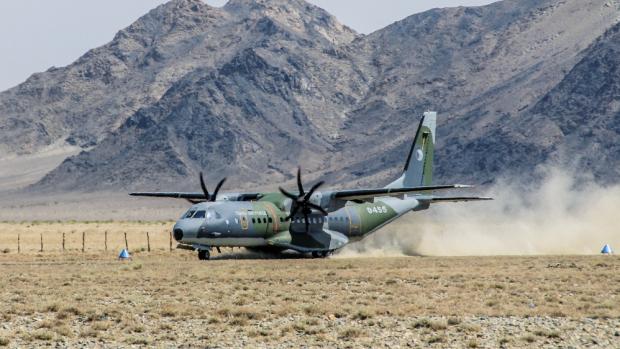 The CASA aircraft carrying Przewalski’s horses landing on the unpaved runway in Bulgam Sum, western Mongolia. Photo: Jaroslav Šimek, Prague Zoo