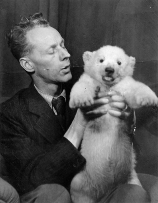 Dr. Jan Vlasák s Ilunem, foto (c) Archiv Zoo Praha