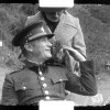 Ing. Josef Zelinka v Zoo Praha ještě v hodnosti podplukovníka. Zdroj: Rakouské filmové muzeum