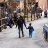 Od pondělí 17. května platí pro Zoo Praha navýšení kapacity na 50 procent. V jednu chvíli tedy smí být v areálu celkem 10 tisíc návštěvníků. Autor: Oliver Le Que, Zoo Praha