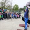 Pro vzpěrače Jiří Orsága bylo zdvihnutí činky o váze hrošího mláděte hračkou. Foto: Michaela Říhová, Zoo Praha