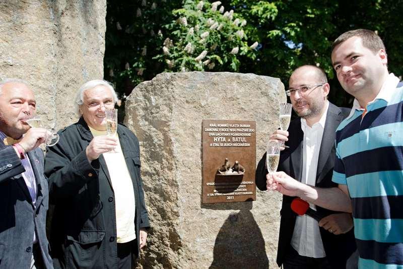 Odhalení pamětní desky za přítomnosti vzácných hostů, foto (c) Tomáš Adamec
