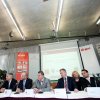 Tiskové konference k předání elektromobilů se