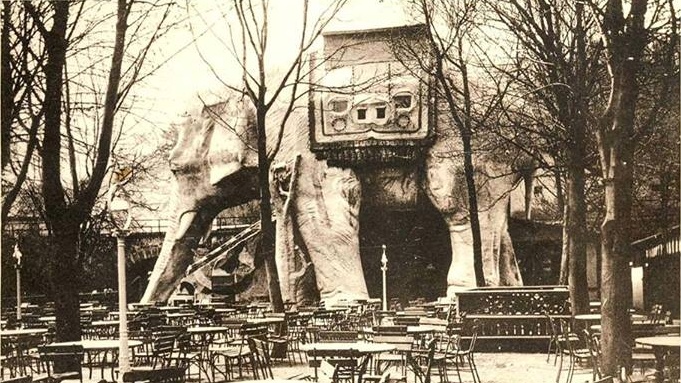 Zahradní velkorestaurace U Slona.