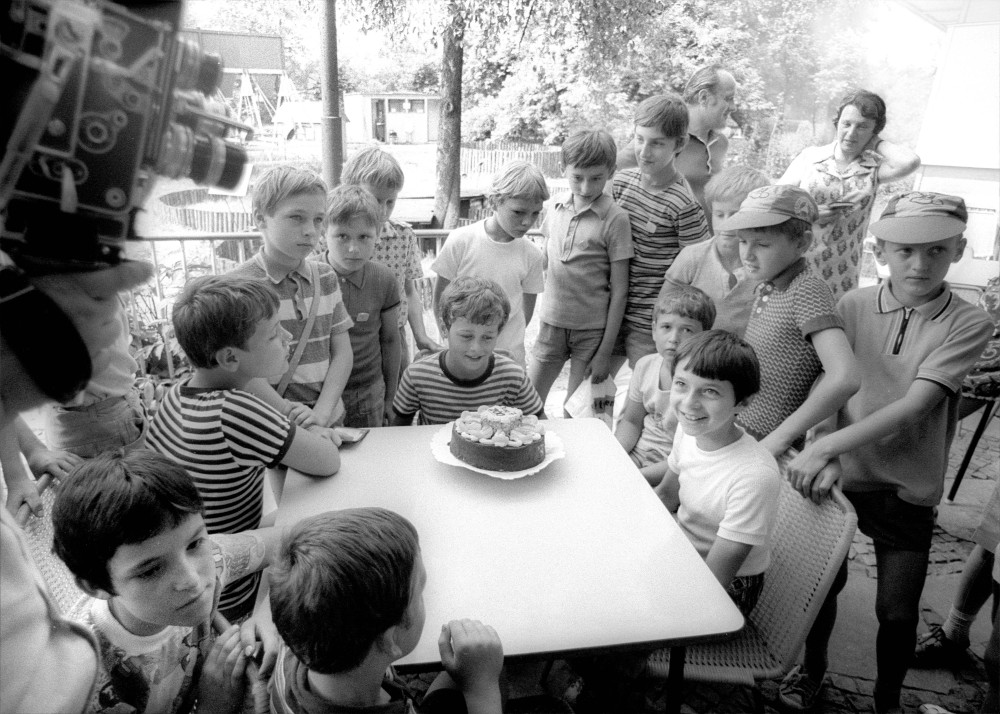 25 000 000. návštěvník Zoo Praha přišel dne 24. 6. 1975. Foto: Vladimír Motyčka